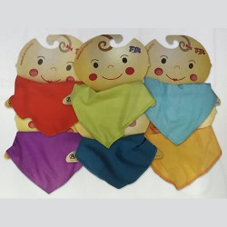 Pañuelo Babero Cierre con Broche 21x30 Pañuelo Babero Cierre con Broche 21x30