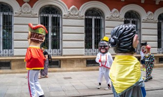 Guía para ver los Cabezudos  en España 2023 - Fechas y ubicaciones Guía para ver los Cabezudos  en España 2023 - Fechas y ubicaciones